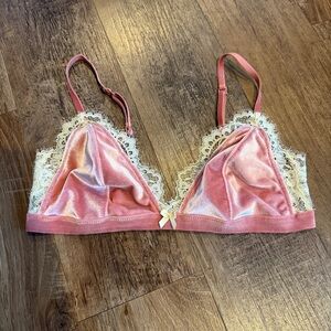 SKIMS X Lana Del Rey pink velvet lace bralette Medium